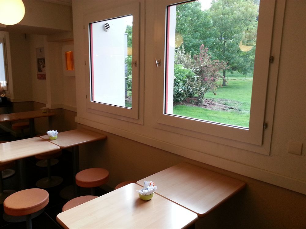 Ibis Budget Châteaudun Eksteriør billede