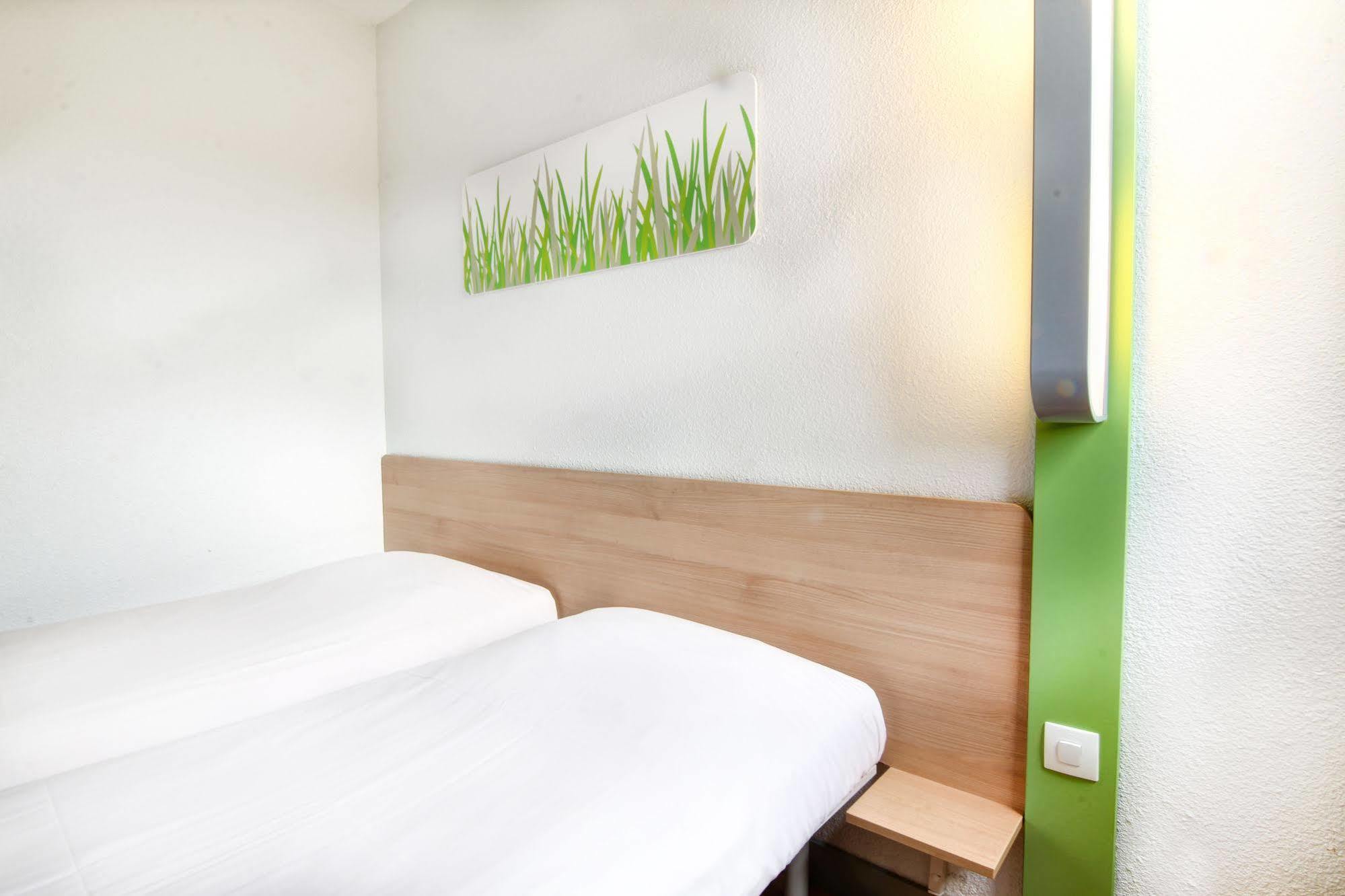 Ibis Budget Châteaudun Eksteriør billede