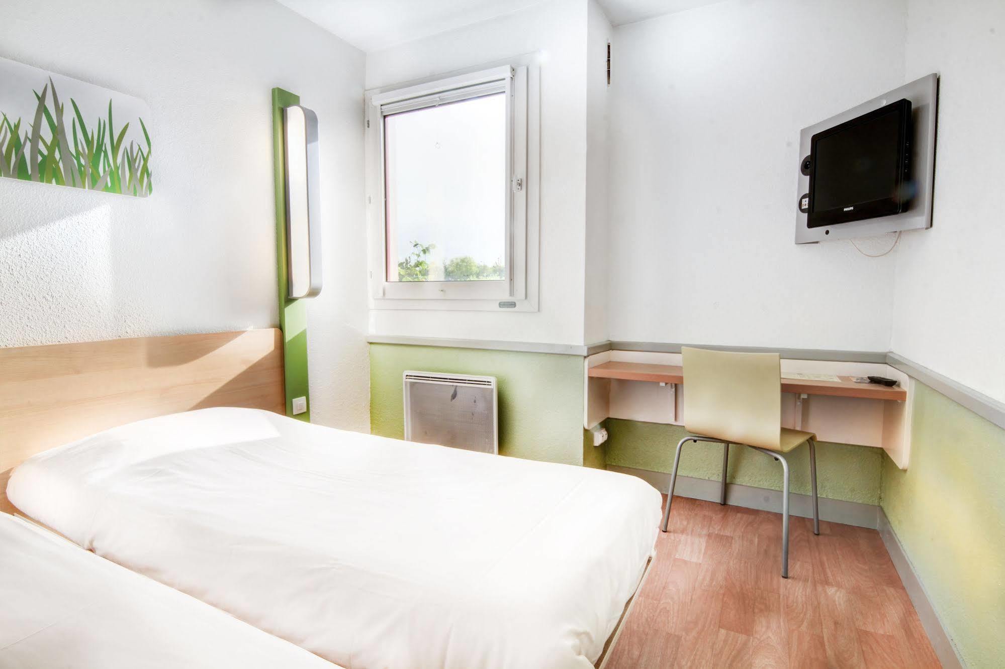Ibis Budget Châteaudun Eksteriør billede