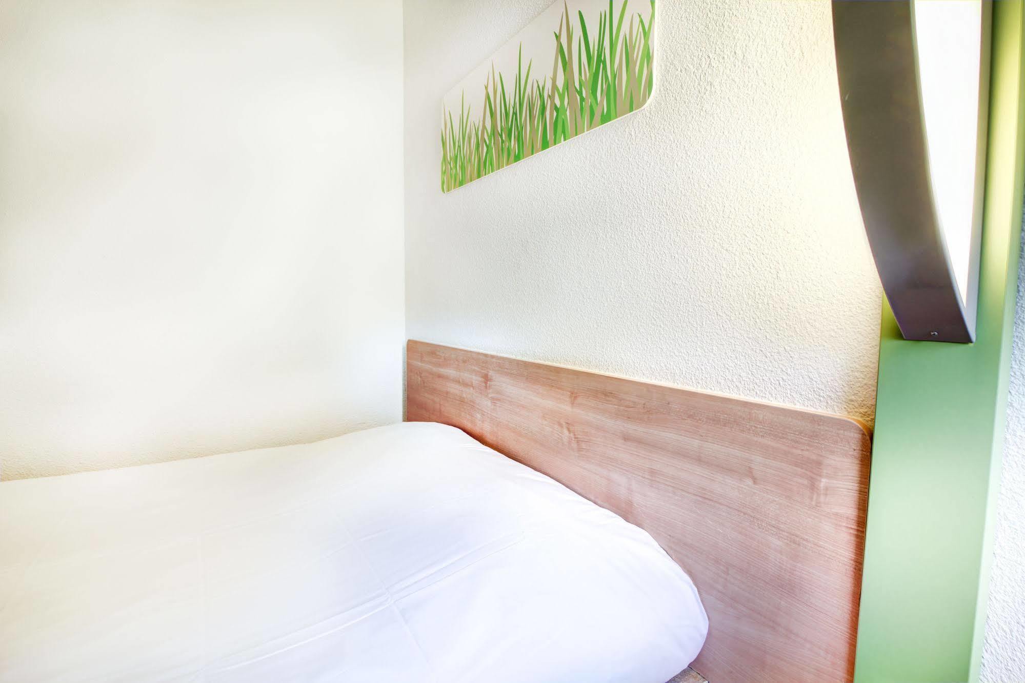 Ibis Budget Châteaudun Eksteriør billede